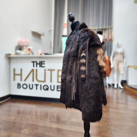 Coat - Picture 2 of 3